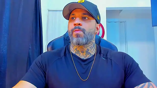 JoshRigby online show from February 18, 8:06 pm