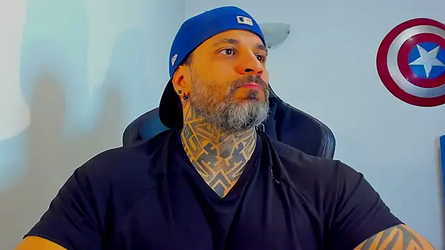 JoshRigby online show from April 15, 7:25 pm