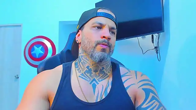 JoshRigby online show from December 18, 8:38 pm