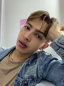 Lian Miller1  online show from April 12, 1:45 pm