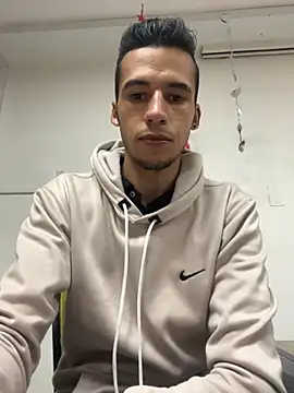 wiland hot23 online show from October 1, 1:20 am