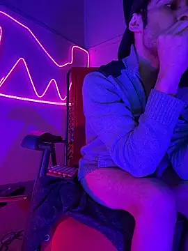 highinhtxx online show from November 30, 8:05 am