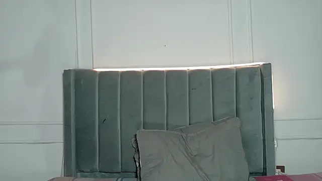 luxuryheaven 8 online show from February 28, 8:52 pm