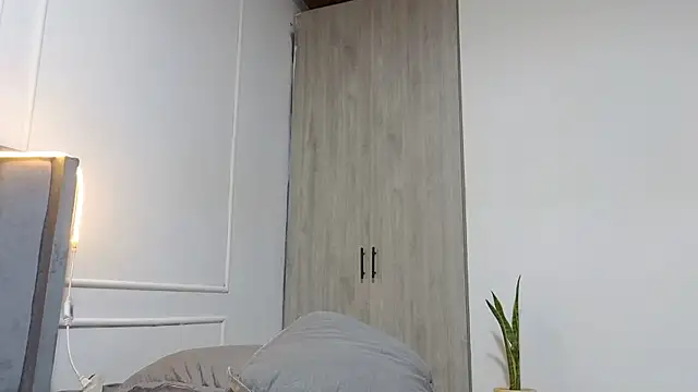 luxuryheaven 8 online show from November 14, 4:26 am