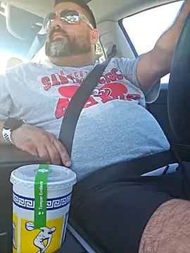 Roddog18 online show from February 8, 5:17 pm