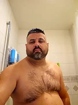 Snapshot of Roddog18 chatting on October 8, 4:50 am Roddog18 online show from October 8, 4:50 am