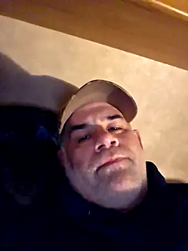 DeeBestEver online show from March 4, 7:15 am