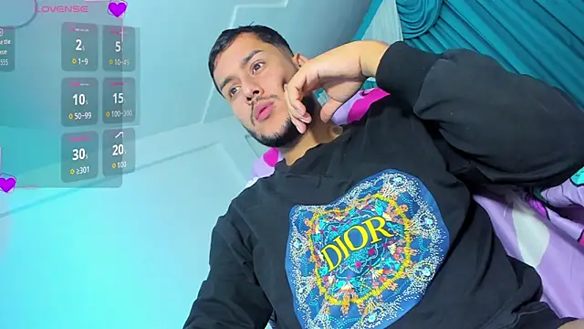 Snapshot of Hot_Latino_boy_ chatting on October 17, 5:00 am Hot Latino boy  online show from October 17, 5:00 am
