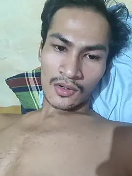 Snapshot of sunny5092 chatting on October 20, 8:13 pm sunny5092 online show from October 20, 8:13 pm