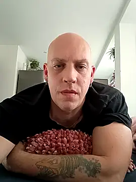 Kobradera1984 online show from October 25, 6:59 am