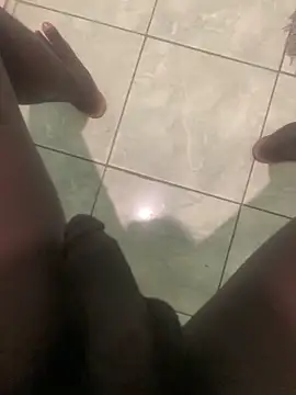 Snapshot of Dark_vains chatting on October 4, 12:38 am Dark vains online show from October 4, 12:38 am