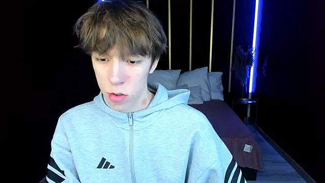 MarkBranston online show from March 2, 10:44 am