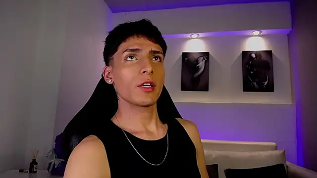 MateoMitchell online show from February 2, 5:28 am