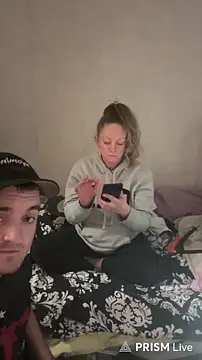 amandatheblondewife online show from December 5, 9:27 am