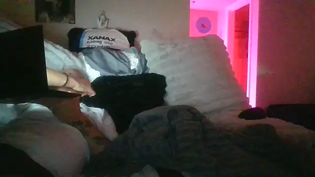 nvthvn555 online show from October 18, 11:04 am