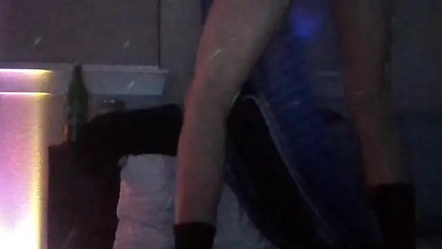 nvthvn555 online show from November 15, 5:20 am