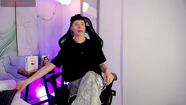 JackFrosst online show from March 9, 12:10 pm