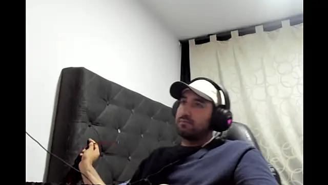 coolfriki online show from April 6, 4:46 am