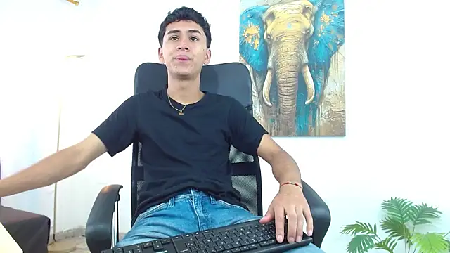 Alancum7 online show from October 31, 1:25 pm