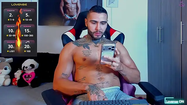 Danny Willson online show from April 11, 1:36 pm