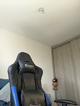 Dave-Max01 online show from November 9, 4:22 pm