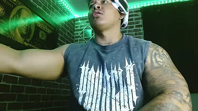 jordan bigcock  online show from February 3, 6:40 am