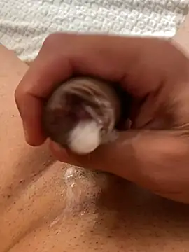 leiteiro2002 online show from April 8, 6:49 pm