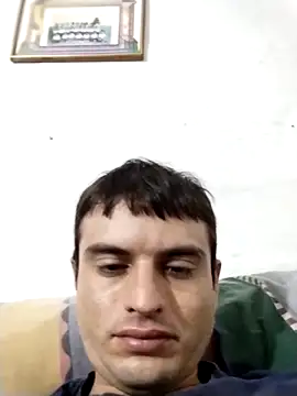 Snapshot of perrongo21 chatting on October 8, 2:10 pm perrongo21 online show from October 8, 2:10 pm