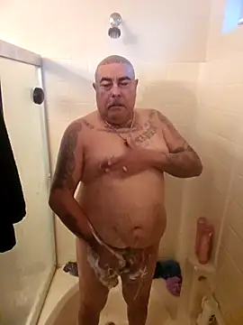 B1GLO online show from November 11, 2:11 pm