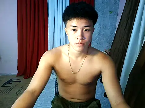 Snapshot of ur_naughtyboy_patrick chatting on October 21, 9:01 am ur naughtyboy patrick online show from October 21, 9:01 am