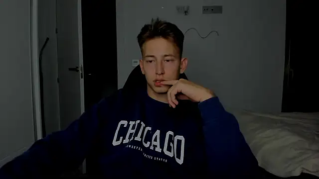 find0m master online show from March 3, 11:22 pm