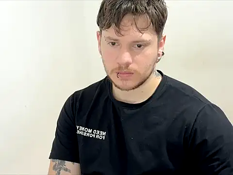 Skol 100802 online show from April 4, 4:48 pm