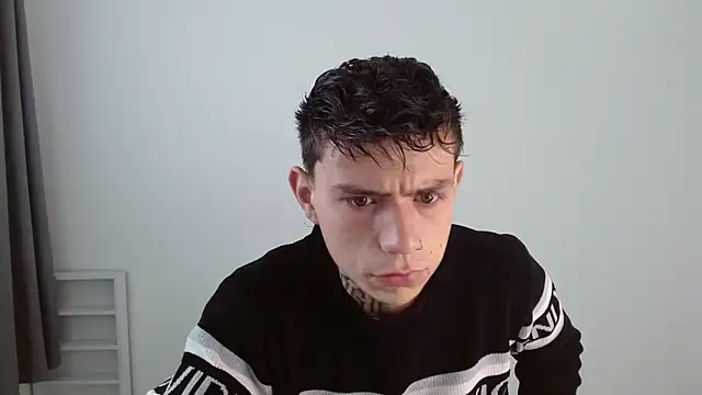 hot teo  online show from November 29, 12:07 pm