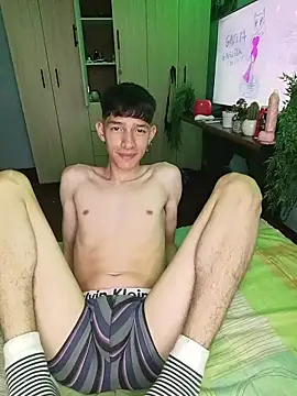 heyy noah11 online show from November 11, 1:43 am