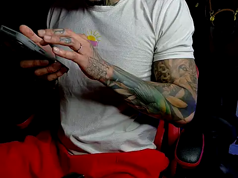 Molotov Explosive online show from February 24, 12:12 am