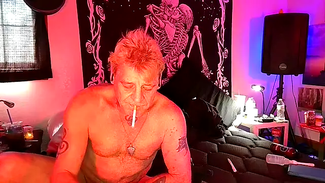 whitehole4bbc252 online show from April 3, 5:54 pm