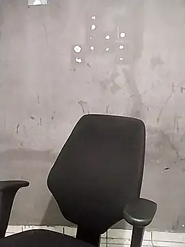 RuivoDotado24cm online show from February 23, 12:29 pm