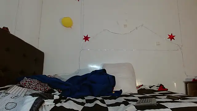 picante70  online show from November 24, 11:11 am