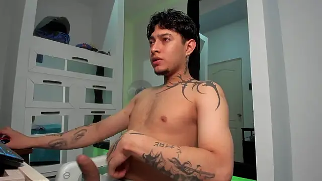 Sky Wild online show from March 25, 3:54 am