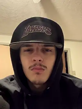 CarmeloA online show from December 4, 3:13 am