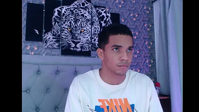 Snapshot of Natan_Latino chatting on October 15, 2:52 am Natan Latino online show from October 15, 2:52 am