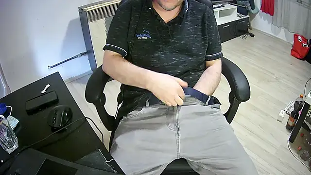 bull419M online show from April 11, 7:56 am