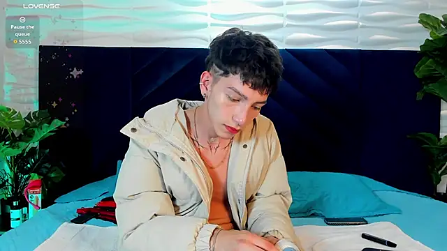 Tiam muller online show from December 20, 3:57 am