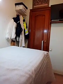 juliatoo online show from April 29, 10:05 pm