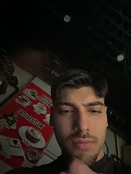 Snapshot of emir343475 chatting on October 28, 8:55 pm emir343475 online show from October 28, 8:55 pm