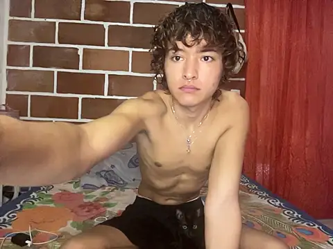 JoelnClouds online show from March 24, 9:08 pm