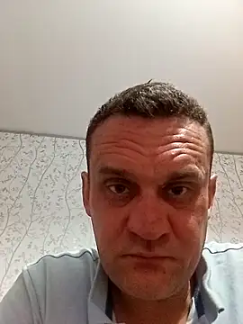 PeteR1987- online show from May 31, 12:33 am