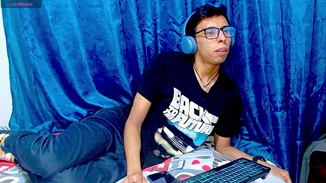 DavTwink3100 online show from February 7, 1:57 am