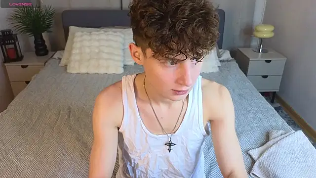 crisp1n online show from November 12, 3:07 pm