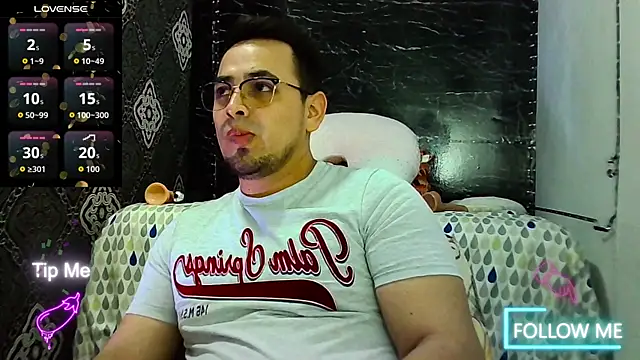 Ethan quill online show from November 28, 6:43 pm